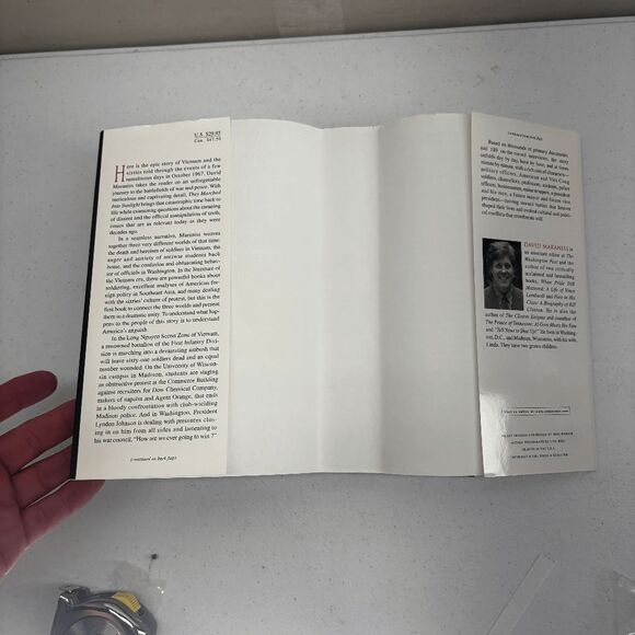 They Marched into Sunlight : War & Peace Vietnam & America October 1967 'SIGNED' - Picture 8 of 13